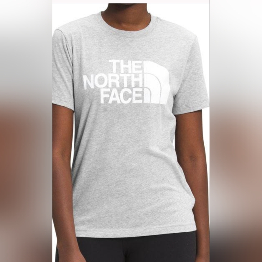 The North Face Women's Light Gray Short Sleeve Tee Medium Slim Fit